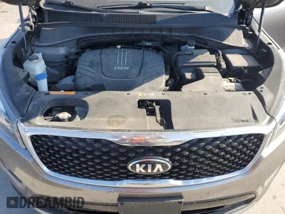✅ 2016 Kia Sorento EX • VIN: 5XYPHDA59GG141940 • Lot: 82550365. Listed on Copart with 88,808 mi. Free auction sales archive from the USA and detailed vehicle history report at DreamBid. Image 12.