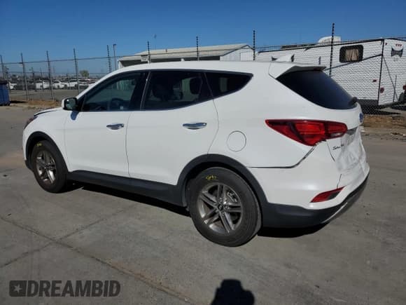 ✅ 2017 Hyundai Santa Fe 2.4L • VIN: 5XYZT3LB1HG393722 • Лот: 71471974. Опубликован ранее на Copart с пробегом 111 147 миль. Бесплатный доступ к архиву аукционных продаж из США и подробный отчёт об истории автомобиля на DreamBid. Изображение 2.
