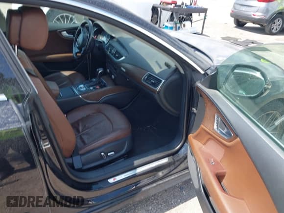 ✅ 2016 Audi A7 Premium Plus • VIN: WAUWGAFCXGN018982 • Lot: 42152918. Listed on IAAI with 222,518 mi. Free auction sales archive from the USA and detailed vehicle history report at DreamBid. Image 5.