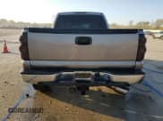 ✅ 2006 Chevrolet Silverado 2500HD LT2 • VIN: 1GCHK23D66F159926 • Lot: 45532525. Wystawiony na Copart z przebiegiem Nie podano. Bezpłatny archiwum sprzedaży aukcyjnych z USA i szczegółowy raport historii pojazdu na DreamBid. Zdjęcie 6.