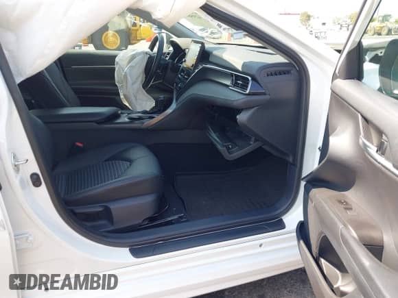 2023 Toyota Camry Hybrid SE с VIN 4T1S31AK4PU615056, выставлен на аукционе IAAI как лот 42956002 с пробегом 35 542 миль миль и . История ставок и продаж доступна на DreamBid. Изображение 5.