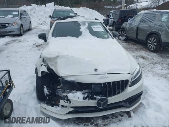 ✅ 2019 Mercedes-Benz C 63 S AMG • VIN: WDDWK8HB6KF926434 • Lot: 41521120. Listed on IAAI with 87,095 mi. Free auction sales archive from the USA and detailed vehicle history report at DreamBid. Image 12.