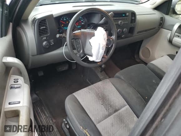 ✅ 2008 Chevrolet Silverado 1500 Work Truck • VIN: 1GCEK14X78Z287082 • Lot: 73227224. Listed on Copart with 133,923 mi. Free auction sales archive from the USA and detailed vehicle history report at DreamBid. Image 8.