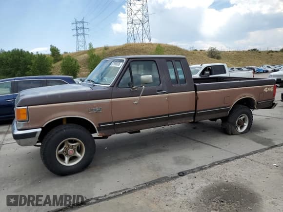 ✅ 1991 Ford F-250 • VIN: 1FTHX26H4MKA83210 • Lot: 67998035. Listed on Copart with 73,551 mi. Free auction sales archive from the USA and detailed vehicle history report at DreamBid. Image 1.