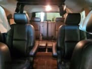 ✅ 2013 Chevrolet Suburban LTZ • VIN: 1GNSKKE72DR303889 • Lot: 79526464. Wystawiony na Copart z przebiegiem 245 968 mil. Bezpłatny archiwum sprzedaży aukcyjnych z USA i szczegółowy raport historii pojazdu na DreamBid. Zdjęcie 10.