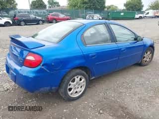 2005 Dodge Neon SXT z VIN 1B3ES56C35D225402, wystawiony jako IAAI lot #42890292 z przebiegiem 113 960 mil mil oraz . Historia ofert i sprzedaży dostępna na DreamBid. Obrazek 4.