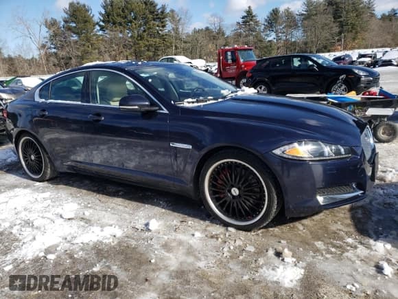 ✅ 2015 Jaguar XF Portfolio • VIN: SAJWJ0FFXF8U66596 • Lot: 45727005. Wystawiony na Copart z przebiegiem 66 312 mil. Bezpłatny archiwum sprzedaży aukcyjnych z USA i szczegółowy raport historii pojazdu na DreamBid. Zdjęcie 4.