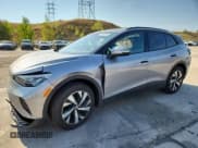 ✅ 2024 Volkswagen ID.4 Standard • VIN: 1V2BMPE8XRC020948 • Лот: 71497025. Опубликован ранее на Copart с пробегом 8 526 миль. Бесплатный доступ к архиву аукционных продаж из США и подробный отчёт об истории автомобиля на DreamBid. Изображение 1.