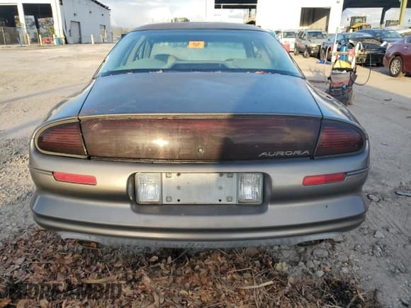 ✅ 1999 Oldsmobile Aurora • VIN: 1G3GR62C8X4116452 • Lot: 84070784. Listed on Copart with 92,526 mi. Free auction sales archive from the USA and detailed vehicle history report at DreamBid. Image 6.
