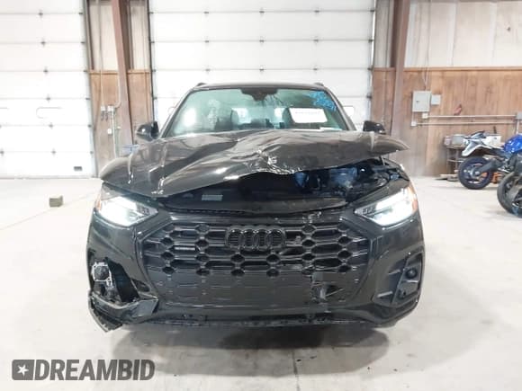 ✅ 2024 Audi Q5 S line Premium • VIN: WA1GAAFY0R2117670 • Лот: 43128605. Опубликован ранее на IAAI с пробегом 3 521 миль. Бесплатный доступ к архиву аукционных продаж из США и подробный отчёт об истории автомобиля на DreamBid. Изображение 6.