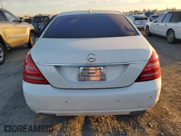 ✅ 2010 Mercedes-Benz S 400 • VIN: WDDNG9FB5AA309320 • Lot: 88786215. Listed on Copart with 114,921 mi. Free auction sales archive from the USA and detailed vehicle history report at DreamBid. Image 6.