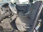 ✅ 2019 Volkswagen Jetta S • VIN: 3VWC57BU8KM130063 • Lot: 95115295. Wystawiony na Copart z przebiegiem 82 400 mil. Bezpłatny archiwum sprzedaży aukcyjnych z USA i szczegółowy raport historii pojazdu na DreamBid. Zdjęcie 7.