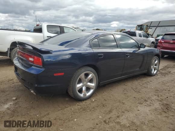 2012 Dodge Charger SXT z VIN 2C3CDXHGXCH165053, wystawiony jako Copart lot #89930495 z przebiegiem 162 557 mil mil oraz Czysty tytuł • Clean title. Historia ofert i sprzedaży dostępna na DreamBid. Obrazek 3.