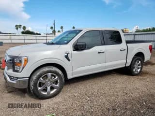✅ 2023 Ford F-150 XL • VIN: 1FTEW1C51PKD28317 • Lot: 70342995. Wystawiony na Copart z przebiegiem 48 844 mil. Bezpłatny archiwum sprzedaży aukcyjnych z USA i szczegółowy raport historii pojazdu na DreamBid. Zdjęcie 1.