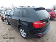 ✅ 2008 BMW X5 3.0si • VIN: 5UXFE43548L027334 • Lot: 43803631. Wystawiony na IAAI z przebiegiem 136 083 mil. Bezpłatny archiwum sprzedaży aukcyjnych z USA i szczegółowy raport historii pojazdu na DreamBid. Zdjęcie 3.