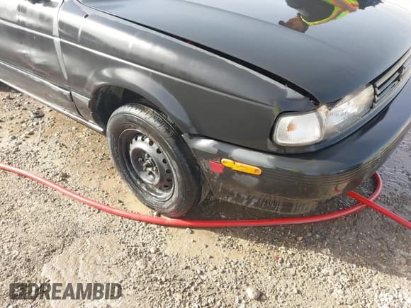 ✅ 1992 Nissan Sentra E • VIN: 1N4EB32AXNC814739 • Lot: 41763476. Wystawiony na IAAI z przebiegiem 136 990 mil. Bezpłatny archiwum sprzedaży aukcyjnych z USA i szczegółowy raport historii pojazdu na DreamBid. Zdjęcie 6.