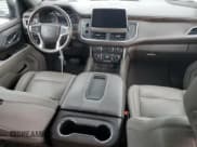 ✅ 2021 Chevrolet Suburban Z71 • VIN: 1GNSKDKD8MR308407 • Lot: 81198475. Listed on Copart with 133,077 mi. Free auction sales archive from the USA and detailed vehicle history report at DreamBid. Image 8.