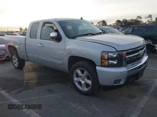 ✅ 2010 Chevrolet Silverado 1500 LS • VIN: 1GCSCREA5AZ217854 • Lot: 41375606. Listed on IAAI with 94,776 mi. Free auction sales archive from the USA and detailed vehicle history report at DreamBid. Image 1.