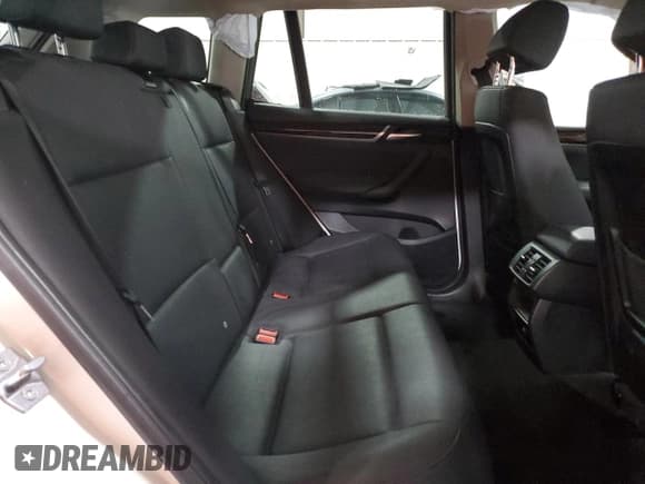 ✅ 2015 BMW X3 xDrive28i • VIN: 5UXWX9C50F0D57013 • Lot: 80635545. Wystawiony na Copart z przebiegiem 79 484 mil. Bezpłatny archiwum sprzedaży aukcyjnych z USA i szczegółowy raport historii pojazdu na DreamBid. Zdjęcie 11.