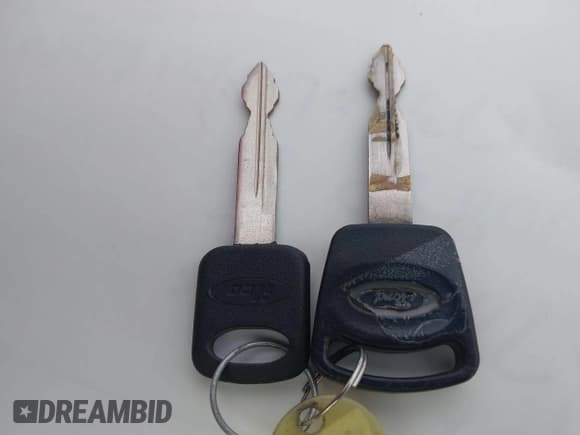 ✅ 2008 Ford F-250 XL • VIN: 1FTNF215X8ED56657 • Lot: 43646590. Listed on IAAI with 47,491 mi. Free auction sales archive from the USA and detailed vehicle history report at DreamBid. Image 11.