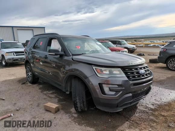 ✅ 2016 Ford Explorer Sport • VIN: 1FM5K8GT2GGB79816 • Lot: 63472535. Wystawiony na Copart z przebiegiem 184 914 mil. Bezpłatny archiwum sprzedaży aukcyjnych z USA i szczegółowy raport historii pojazdu na DreamBid. Zdjęcie 13.