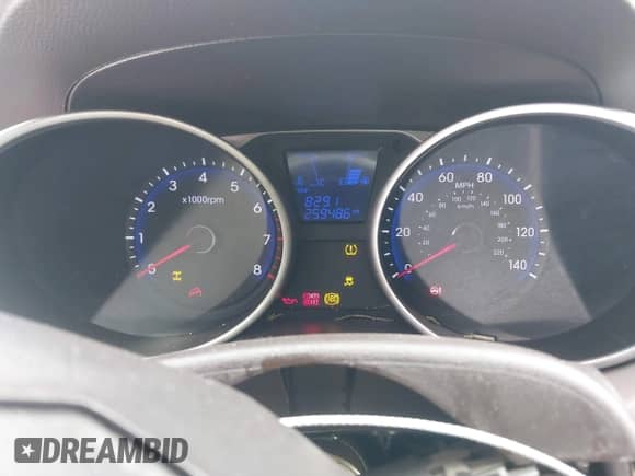 2014 Hyundai Tucson Limited with VIN KM8JUCAG1EU923895, listed as a IAAI auction lot 43296605 with 259,486 mi miles and . Bid and sale history available at DreamBid. Image 7.