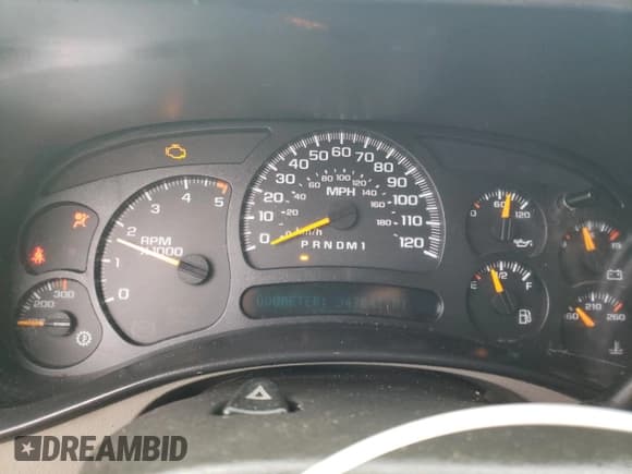 ✅ 2006 Chevrolet Silverado 2500HD LT3 • VIN: 1GCHK23D76F213492 • Lot: 82112605. Wystawiony na Copart z przebiegiem 347 841 mil. Bezpłatny archiwum sprzedaży aukcyjnych z USA i szczegółowy raport historii pojazdu na DreamBid. Zdjęcie 9.