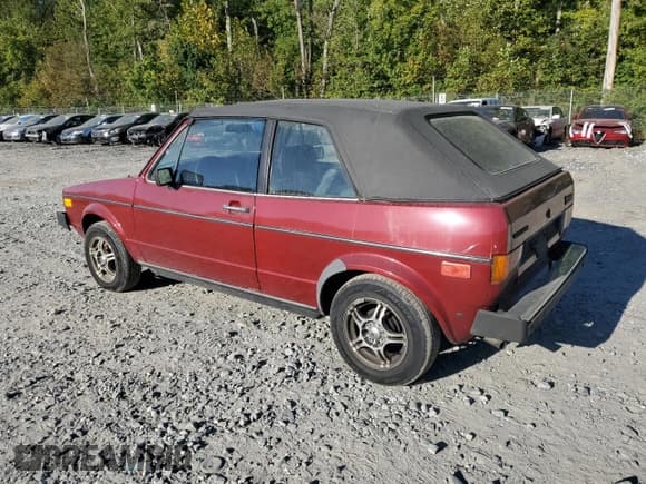 ✅ 1982 Volkswagen Rabbit • VIN: WVWCA0153CK006047 • Lot: 74948744. Wystawiony na Copart z przebiegiem 127 659 mil. Bezpłatny archiwum sprzedaży aukcyjnych z USA i szczegółowy raport historii pojazdu na DreamBid. Zdjęcie 2.