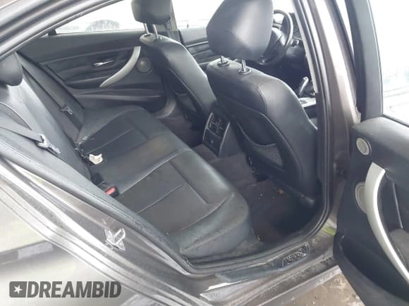 ✅ 2013 BMW 3 Series 328i • VIN: WBA3A5G5XDNP23823 • Лот: 43431534. Опубликован ранее на IAAI с пробегом 168 935 миль. Бесплатный доступ к архиву аукционных продаж из США и подробный отчёт об истории автомобиля на DreamBid. Изображение 8.