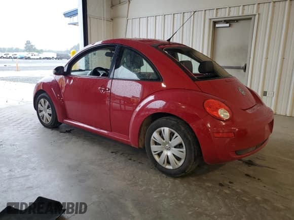 ✅ 2010 Volkswagen Beetle • VIN: 3VWPG3AG5AM010395 • Лот: 67972655. Опубликован ранее на Copart с пробегом 120 842 миль. Бесплатный доступ к архиву аукционных продаж из США и подробный отчёт об истории автомобиля на DreamBid. Изображение 2.