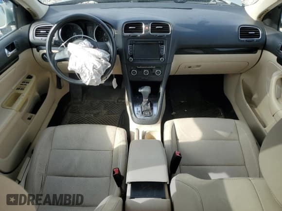 ✅ 2010 Volkswagen Jetta SE • VIN: 3VWTX7AJ5AM620153 • Lot: 53726505. Listed on Copart with 142,541 mi. Free auction sales archive from the USA and detailed vehicle history report at DreamBid. Image 8.