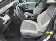 ✅ 2022 Toyota RAV4 XLE Premium • VIN: 2T3A1RFV4NW328100 • Лот: 65992085. Опубликован ранее на Copart с пробегом 126 524 миль. Бесплатный доступ к архиву аукционных продаж из США и подробный отчёт об истории автомобиля на DreamBid. Изображение 7.