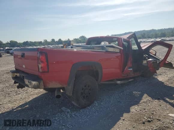 2007 Chevrolet Silverado 2500HD LT2 with VIN 1GCHK29D27E100225, listed as a Copart auction lot 68008275 with Not provided miles and Salvage title. Bid and sale history available at DreamBid. Image 3.