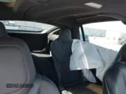 ✅ 2018 Tesla Model X 75D • VIN: 5YJXCBE21JF115561 • Lot: 39145954. Listed on IAAI with Not provided. Free auction sales archive from the USA and detailed vehicle history report at DreamBid. Image 8.