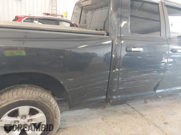 ✅ 2017 Ram 1500 SLT • VIN: 1C6RR7GG4HS713211 • Lot: 42681120. Listed on IAAI with 93,288 mi. Free auction sales archive from the USA and detailed vehicle history report at DreamBid. Image 6.