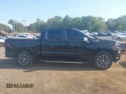 ✅ 2019 Chevrolet Silverado 1500 RST • VIN: 3GCUYEED9KG102561 • Lot: 43216999. Wystawiony na IAAI z przebiegiem 76 081 mil. Bezpłatny archiwum sprzedaży aukcyjnych z USA i szczegółowy raport historii pojazdu na DreamBid. Zdjęcie 13.