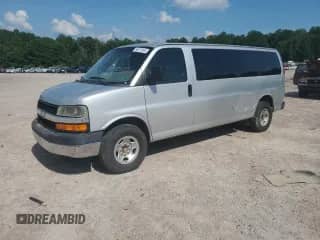 2014 Chevrolet Express Passenger LT z VIN 1GAZG1FGXE1177758, wystawiony jako Copart lot #66372455 z przebiegiem 66 698 mil mil oraz Szkoda całkowita • Salvage title. Historia ofert i sprzedaży dostępna na DreamBid. Obrazek 1.