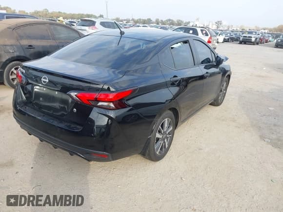 ✅ 2024 Nissan Versa S • VIN: 3N1CN8DV7RL905714 • Лот: 43747834. Опубликован ранее на IAAI с пробегом 9 999 миль. Бесплатный доступ к архиву аукционных продаж из США и подробный отчёт об истории автомобиля на DreamBid. Изображение 4.