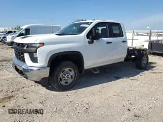 2020 Chevrolet Silverado 2500HD Work Truck z VIN 1GC5YLE72LF245678, wystawiony jako Copart lot #62481105 z przebiegiem 114 507 mil mil oraz Szkoda całkowita • Salvage title. Historia ofert i sprzedaży dostępna na DreamBid. Obrazek 1.