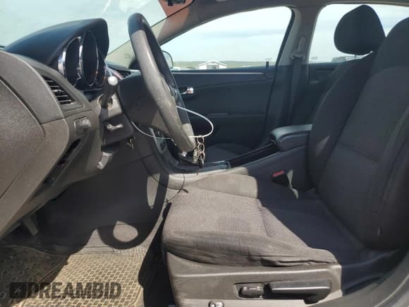 ✅ 2012 Chevrolet Malibu 1LT • VIN: 1G1ZC5E02CF231383 • Lot: 67975504. Listed on Copart with 136,182 mi. Free auction sales archive from the USA and detailed vehicle history report at DreamBid. Image 7.