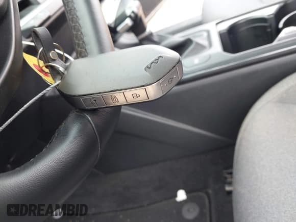 ✅ 2025 Kia K4 EX • VIN: 3KPFU4DE0SE027978 • Лот: 43219066. Опубликован ранее на IAAI с пробегом 24 277 миль. Бесплатный доступ к архиву аукционных продаж из США и подробный отчёт об истории автомобиля на DreamBid. Изображение 11.