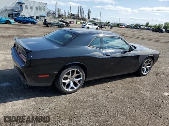✅ 2016 Dodge Challenger SXT Plus • VIN: 2C3CDZAG2GH142667 • Lot: 68917794. Wystawiony na Copart z przebiegiem 109 265 mil. Bezpłatny archiwum sprzedaży aukcyjnych z USA i szczegółowy raport historii pojazdu na DreamBid. Zdjęcie 3.