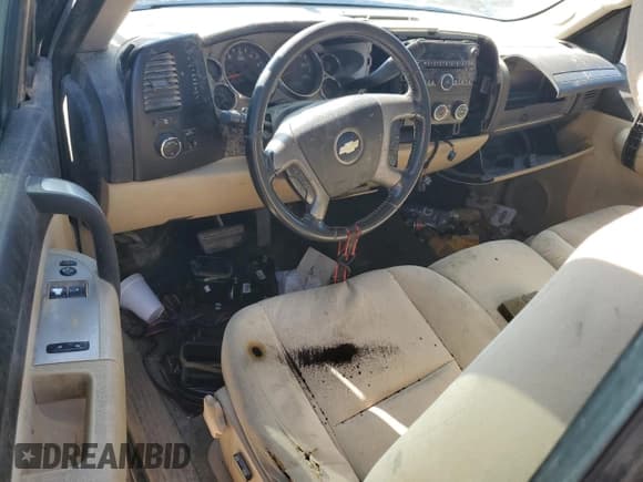 ✅ 2008 Chevrolet Silverado 1500 1LT • VIN: 1GCEK14J28Z187015 • Lot: 74476024. Listed on Copart with 233,653 mi. Free auction sales archive from the USA and detailed vehicle history report at DreamBid. Image 8.