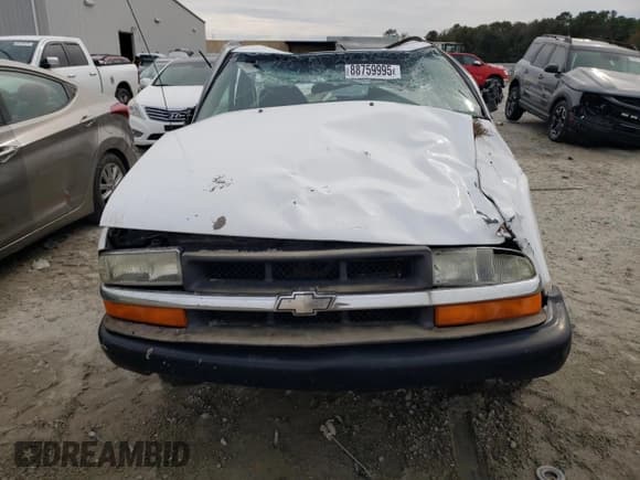 ✅ 2003 Chevrolet S-10 LS • VIN: 1GCCS14H838139716 • Лот: 88759995. Опубликован ранее на Copart с пробегом Не указан. Бесплатный доступ к архиву аукционных продаж из США и подробный отчёт об истории автомобиля на DreamBid. Изображение 5.