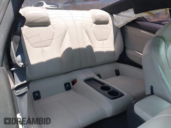 ✅ 2017 Infiniti Q60 Premium • VIN: JN1EV7EK2HM360839 • Lot: 42348591. Wystawiony na IAAI z przebiegiem 72 129 mil. Bezpłatny archiwum sprzedaży aukcyjnych z USA i szczegółowy raport historii pojazdu na DreamBid. Zdjęcie 8.