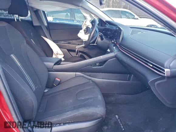 ✅ 2025 Hyundai Elantra SEL Convenience • VIN: KMHLS4DG4SU900008 • Lot: 95889015. Listed on Copart with 22,305 mi. Free auction sales archive from the USA and detailed vehicle history report at DreamBid. Image 7.