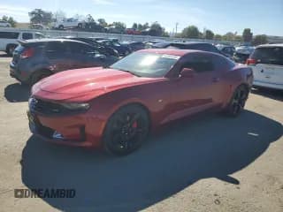 ✅ 2021 Chevrolet Camaro 1LT • VIN: 1G1FB1RS5M0129817 • Лот: 82589125. Опубликован ранее на Copart с пробегом 38 782 миль. Бесплатный доступ к архиву аукционных продаж из США и подробный отчёт об истории автомобиля на DreamBid. Изображение 1.