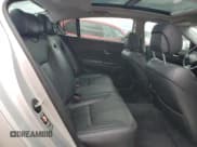 ✅ 2015 Kia K900 Premium • VIN: KNALU4D48F6024040 • Lot: 71363224. Wystawiony na Copart z przebiegiem 114 031 mil. Bezpłatny archiwum sprzedaży aukcyjnych z USA i szczegółowy raport historii pojazdu na DreamBid. Zdjęcie 10.