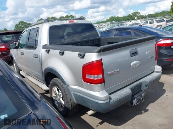 ✅ 2007 Ford Explorer Sport Trac XLT • VIN: 1FMEU51K47UA09905 • Лот: 42540136. Опубликован ранее на IAAI с пробегом 157 004 миль. Бесплатный доступ к архиву аукционных продаж из США и подробный отчёт об истории автомобиля на DreamBid. Изображение 3.