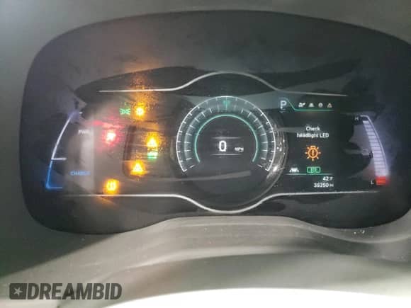 2019 Hyundai Kona Limited с VIN KM8K33AG0KU024044, выставлен на аукционе Copart как лот 69958472 с пробегом 35 250 миль миль и . История ставок и продаж доступна на DreamBid. Изображение 9.